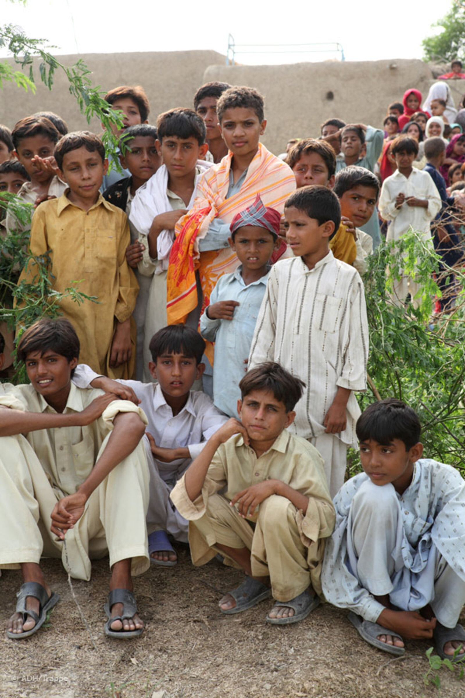 Flut Pakistan: Kinder im Süden am 31.08.2010
