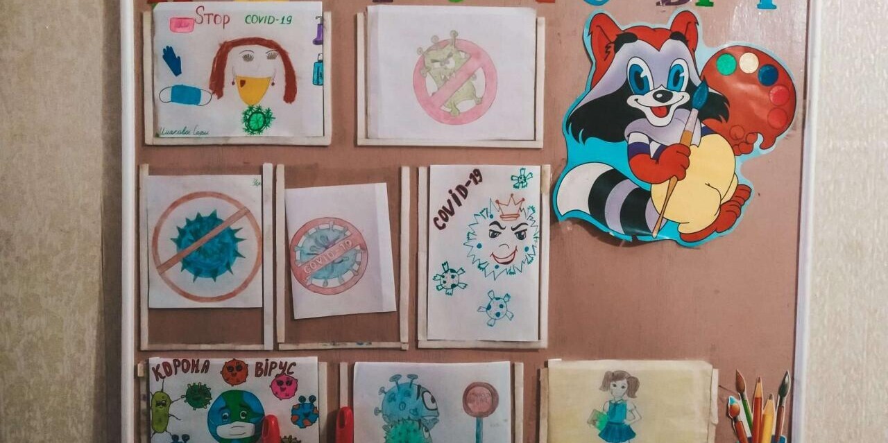 Kinder in der Ukraine haben gezeichnet, wie sie mit dem Corona-Virus umgehen Kinder in der Ukraine haben gezeichnet, wie sie mit dem Corona-Virus umgehen