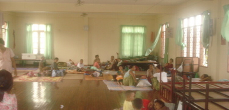 Zyklon Myanmar: Im Camp