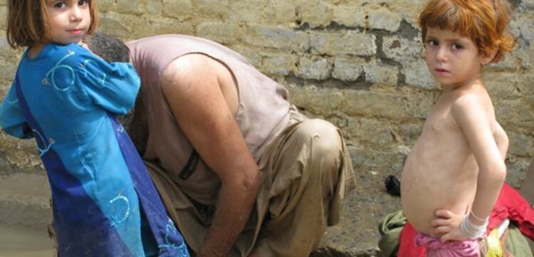 maedchen Flut Pakistan: Mädchen