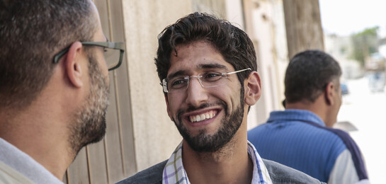 Ahmad floh selber aus Syrien und leistet jetzt Hilfe für Flüchtlinge in Jordanien.