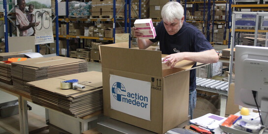 action medeor packen Hilfspakete für die Ukraine