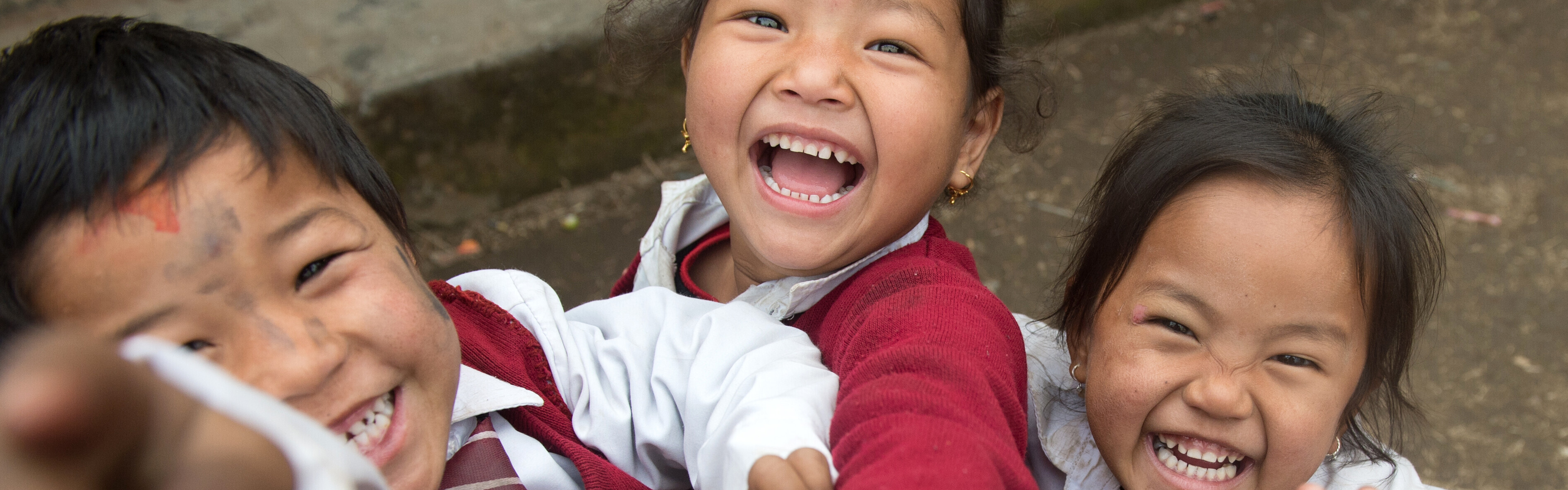 Schulkinder in Nepal: Das Recht auf Bildung ist neben vielen anderen Kinderrechten in der UN-Kinderrechtskonvention festgeschrieben