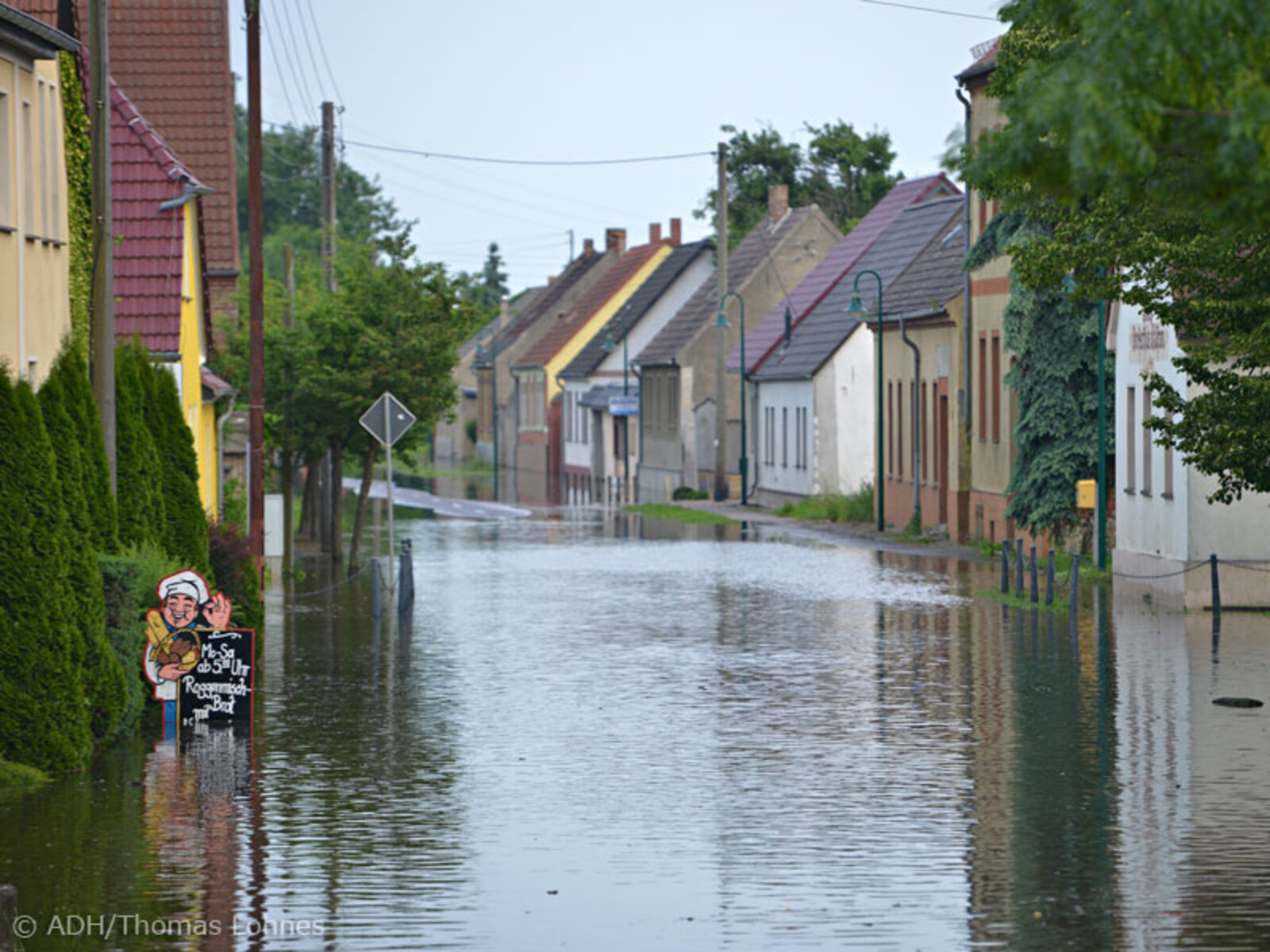 Aken unter Hochwasser