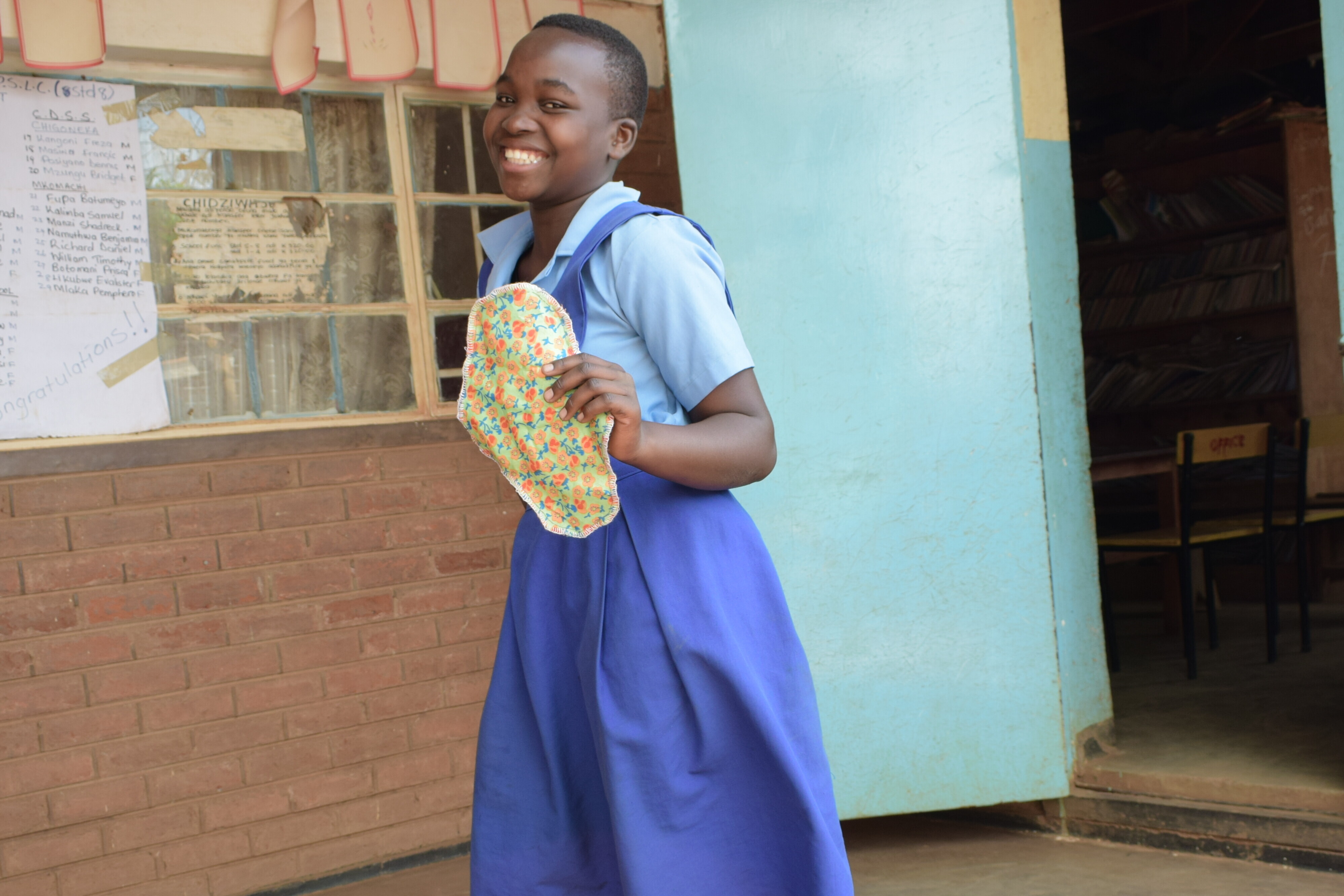 Heute ist Chisomo sichtlich erleichtert und besucht gerne wieder ihre Schule Mtsiriza nahe Malawis Hauptstadt Lilongwe