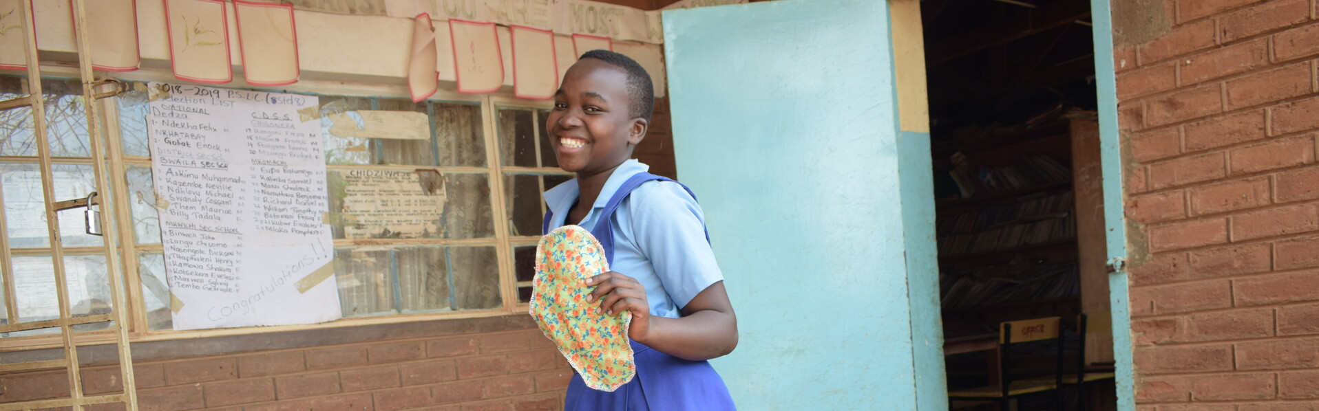 Heute ist Chisomo sichtlich erleichtert und besucht gerne wieder ihre Schule Mtsiriza nahe Malawis Hauptstadt Lilongwe