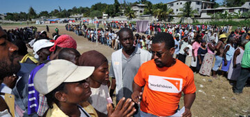 3155-ADH-Koordination Nahrungsmittelverteilung Erdbeben Haiti