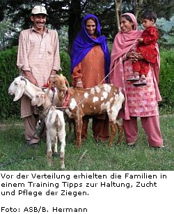 Familie mit Ziege