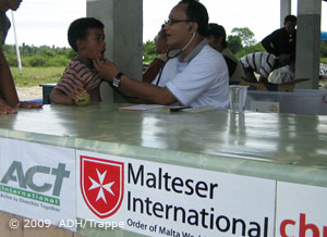  Erdbeben Indonesien Klinik