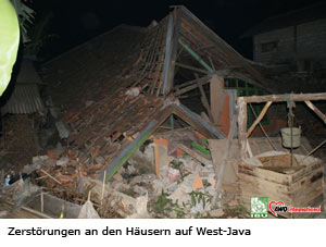 Erdbeben Indonesien - zerstörtes Haus
