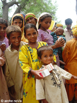 Medikamentenausgabe in Pakistan