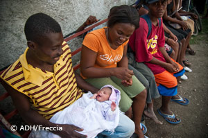 Haiti: Menschen warten auf medizinische Behandlung