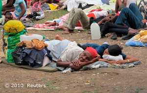 Haiti: Verletzte liegen auf der Straße