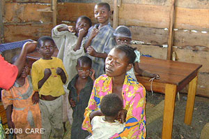 Kongo: Mutter mit ihren Kindern 